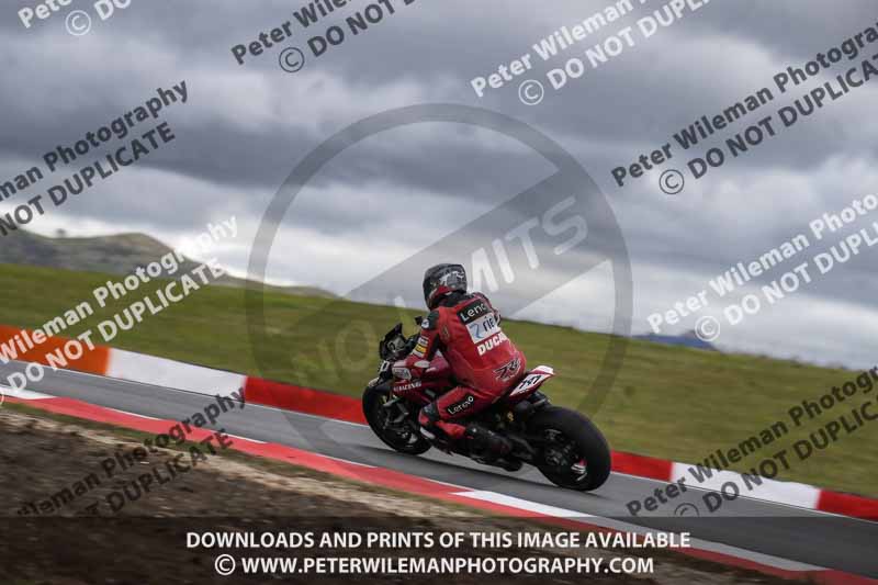 cadwell no limits trackday;cadwell park;cadwell park photographs;cadwell trackday photographs;enduro digital images;event digital images;eventdigitalimages;navarra;no limits trackdays;peter wileman photography;racing digital images;trackday digital images;trackday photos